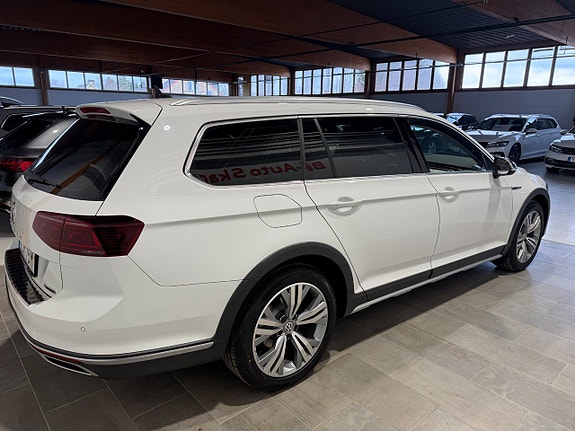 Volkswagen Passat Alltrack 5 of 5
