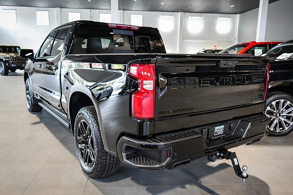 Chevrolet Silverado EV 5 of 30