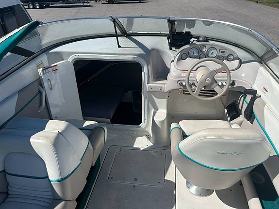 Chris Craft 21 Concept & Volvo Penta 305  V8 sötvatten körd 7 of 8