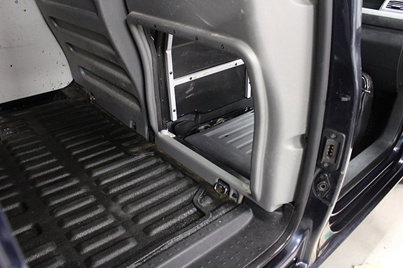 Volkswagen Caddy Maxi 11 of 15
