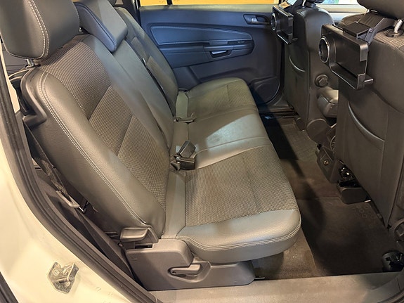 Opel Zafira 12 of 16