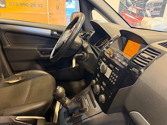 Opel Zafira 7 of 16