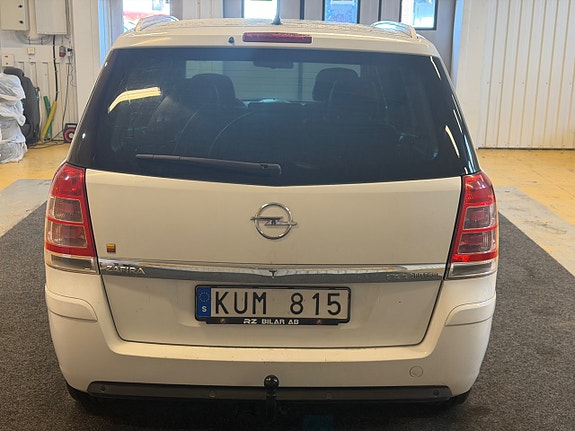 Opel Zafira 6 of 16