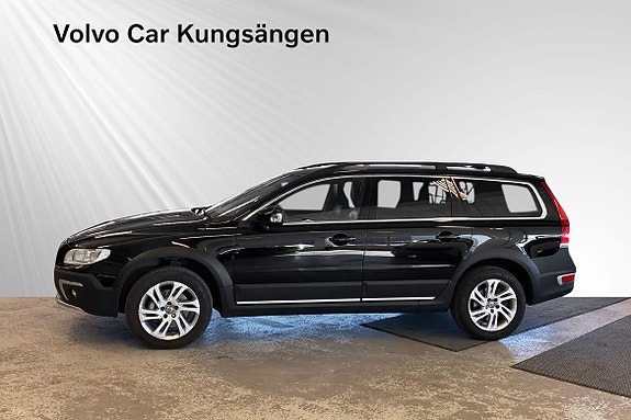Volvo XC70 3 of 5