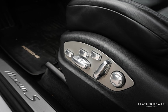Porsche Macan S 14 of 18