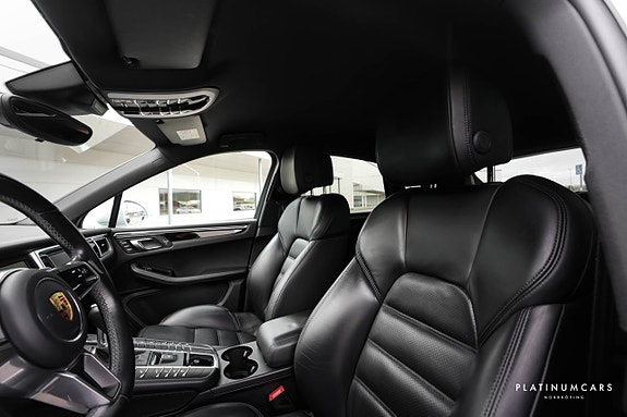 Porsche Macan S 8 of 18