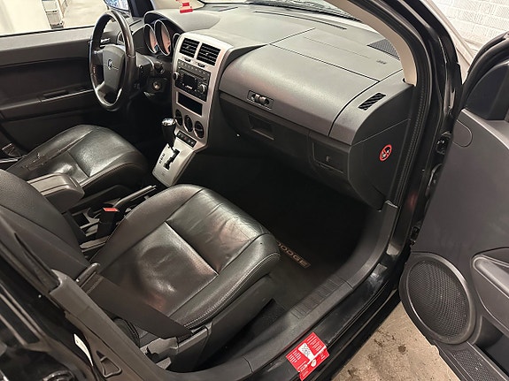 Dodge Caliber 9 of 14