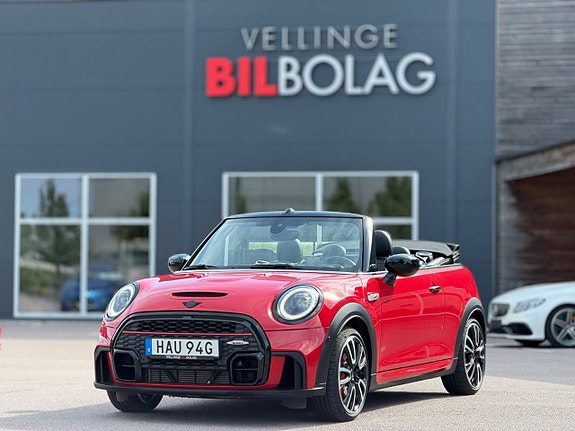 MINI John Cooper Works 2 of 5