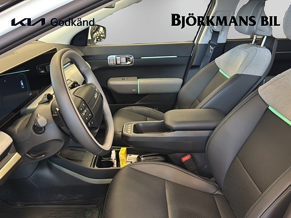 Kia EV4 8 of 22