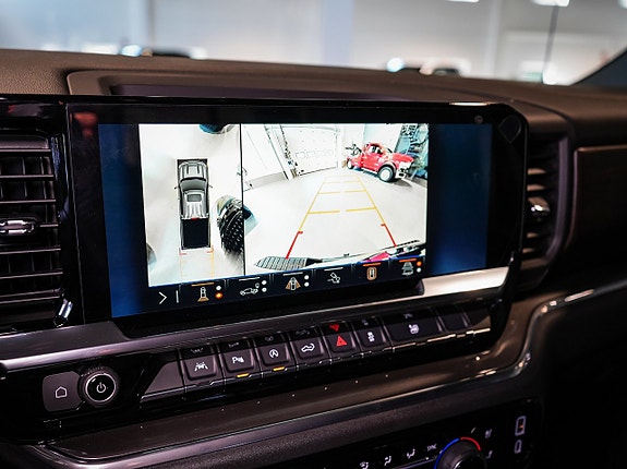 Chevrolet Silverado EV 22 of 30
