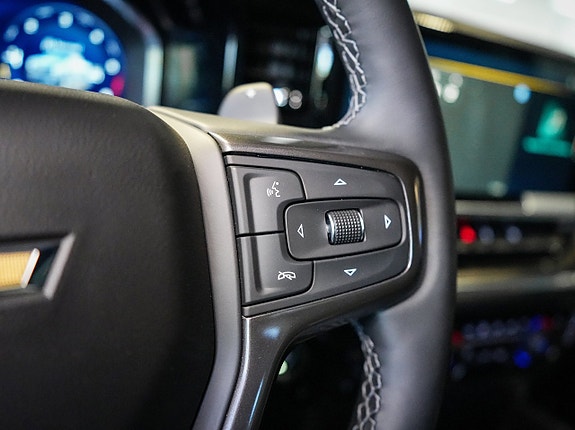 Chevrolet Silverado EV 24 of 30