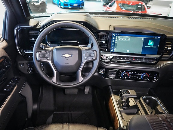 Chevrolet Silverado EV 17 of 30