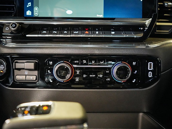 Chevrolet Silverado EV 20 of 30