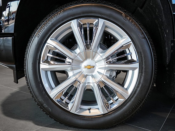 Chevrolet Silverado EV 11 of 30