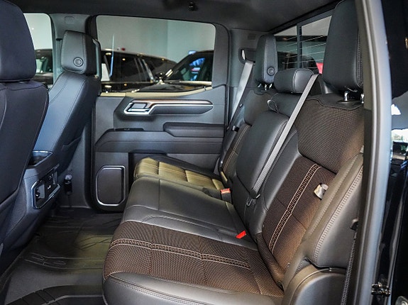 Chevrolet Silverado EV 16 of 30