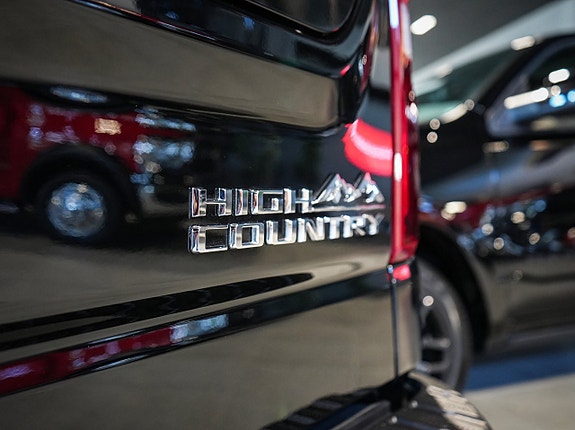 Chevrolet Silverado EV 10 of 30