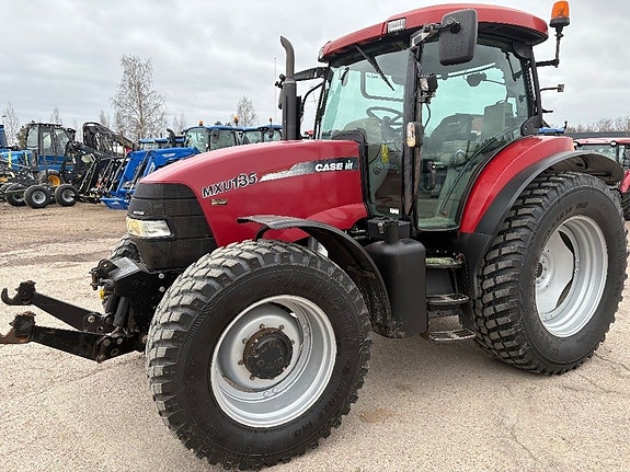 Case IH MXU 135
