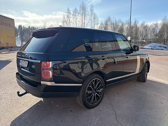 Land Rover Range Rover 2 of 5