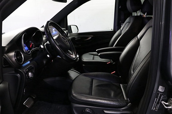 Mercedes-Benz V300 d 5 of 5