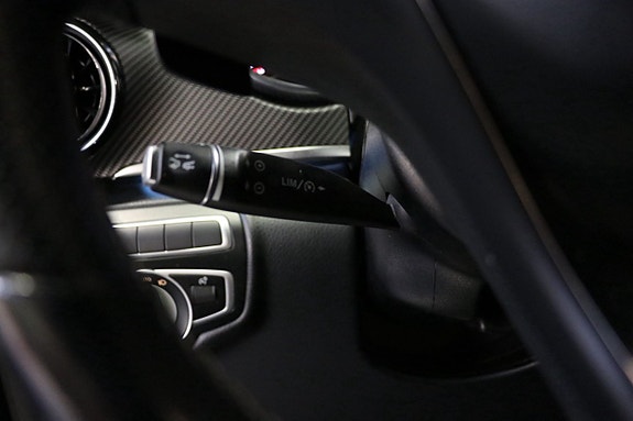 Mercedes-Benz V300 d 7 of 22