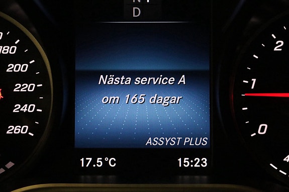 Mercedes-Benz V300 d 9 of 22