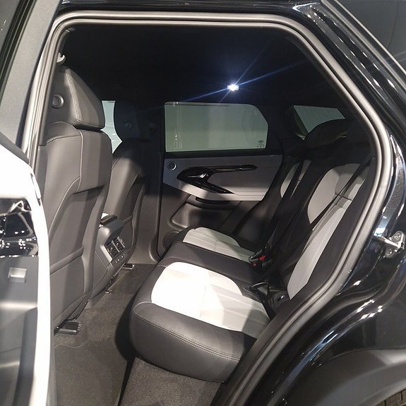 Land Rover Range Rover Evoque 6 of 24
