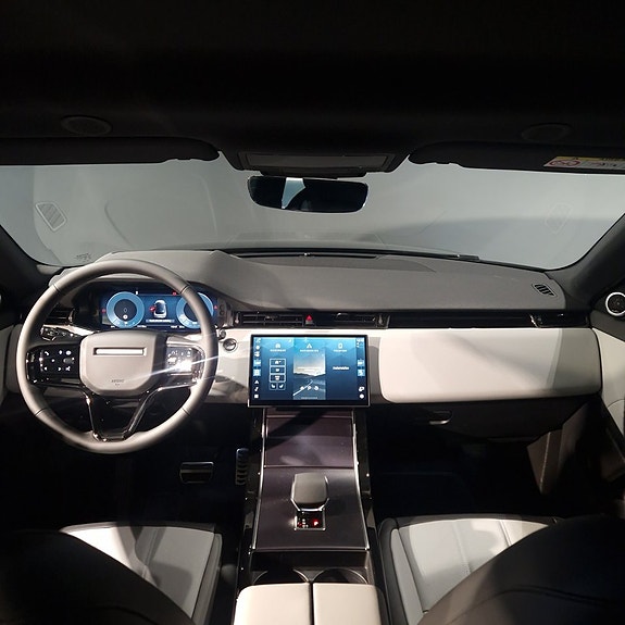 Land Rover Range Rover Evoque 19 of 24