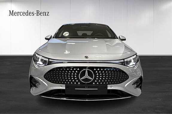 Mercedes-Benz CLA250+ 2 of 5
