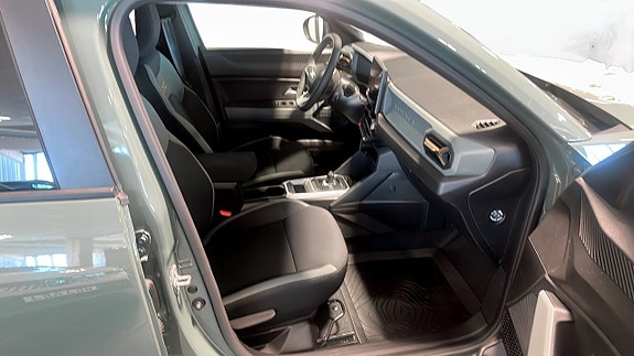 Dacia Duster 6 of 30