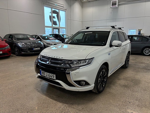 Mitsubishi Outlander 4 of 5
