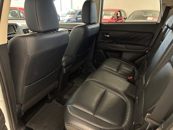 Mitsubishi Outlander 15 of 23