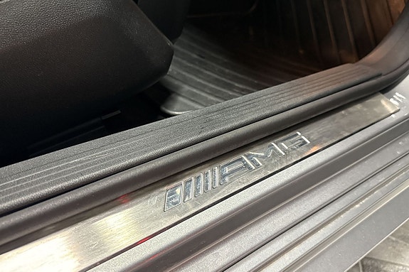 Mercedes-Benz E63 27 of 30