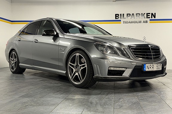 Mercedes-Benz E63 3 of 5