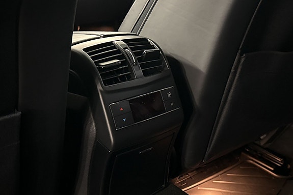 Mercedes-Benz E63 15 of 30