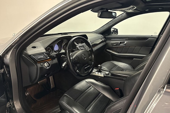Mercedes-Benz E63 17 of 30