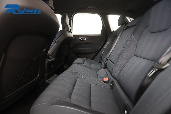 Volvo XC60 7 of 21