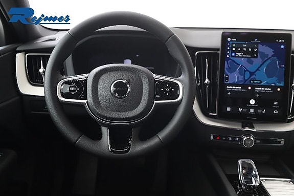 Volvo XC60 9 of 21