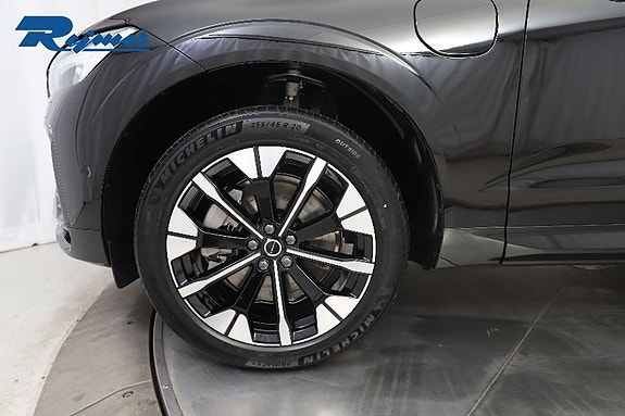 Volvo XC60 8 of 21
