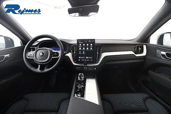 Volvo XC60 5 of 21