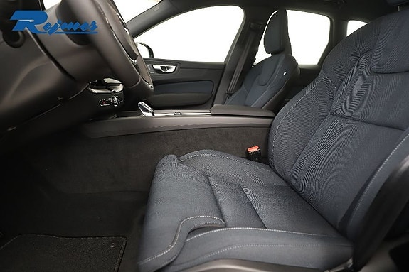 Volvo XC60 6 of 21