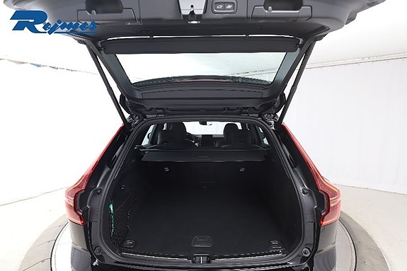 Volvo XC60 12 of 21