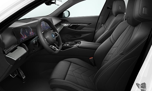 BMW i5 4 of 4