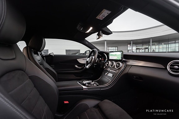 Mercedes-Benz C180 7 of 16