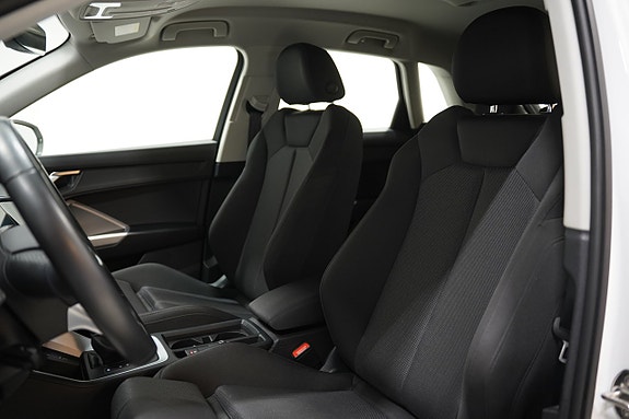 Audi Q3 7 of 22