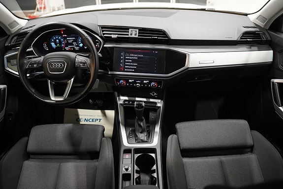 Audi Q3 9 of 22