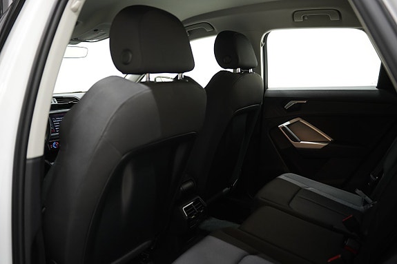 Audi Q3 18 of 22
