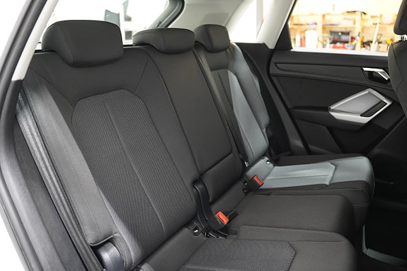 Audi Q3 20 of 22