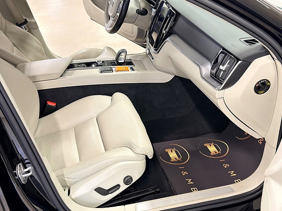 Volvo V60 10 of 26