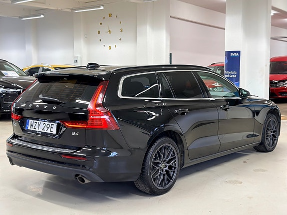 Volvo V60 4 of 5