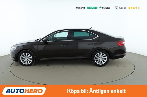 Skoda Superb 2 of 5